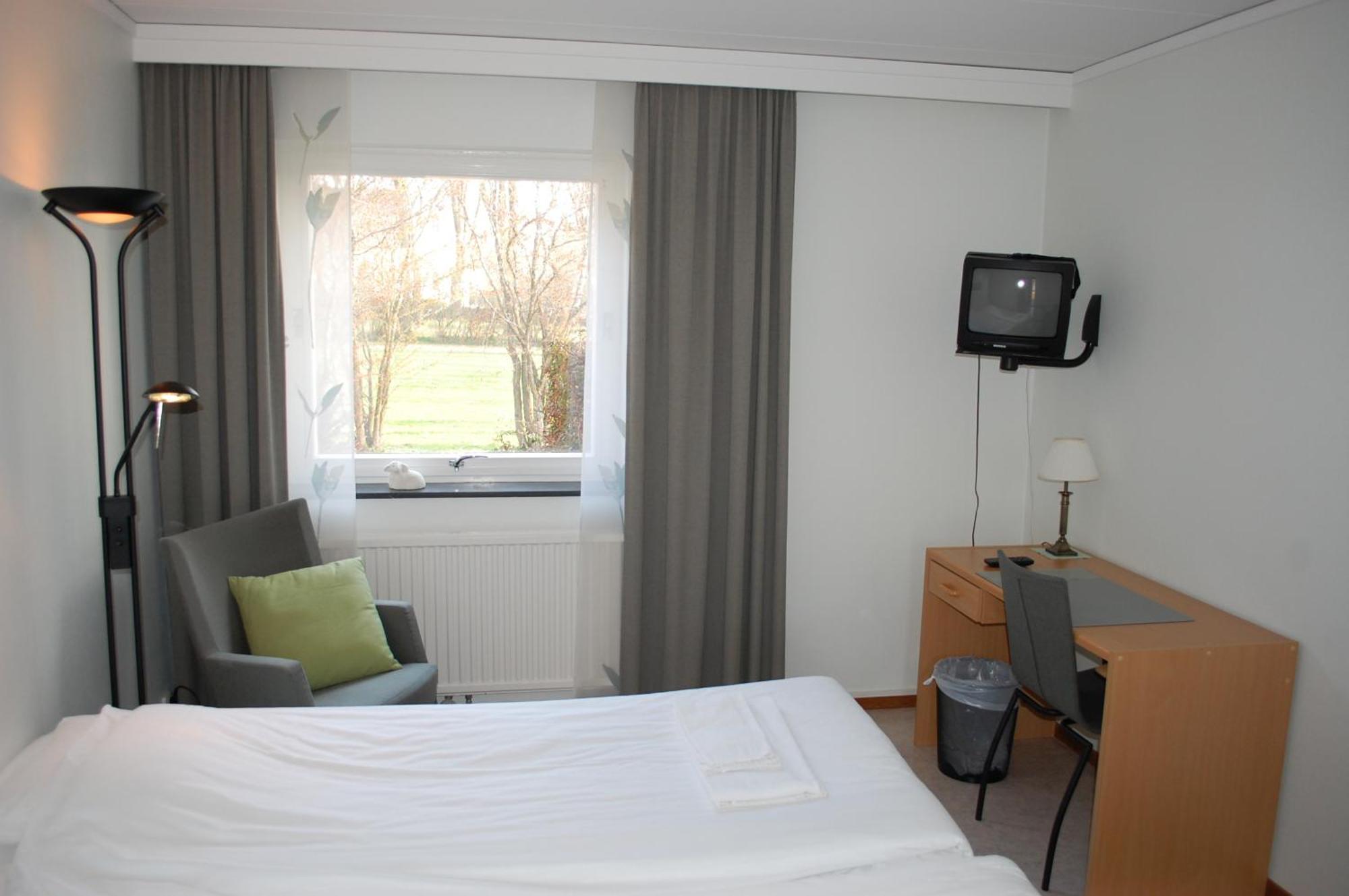 Allegarden Kastloesa Hotell Exterior foto